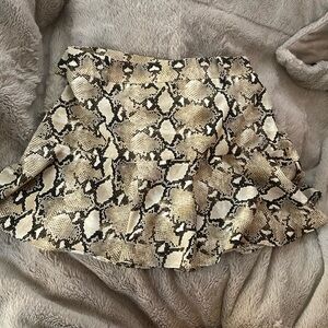 Zara: Snake Pattern Skirt